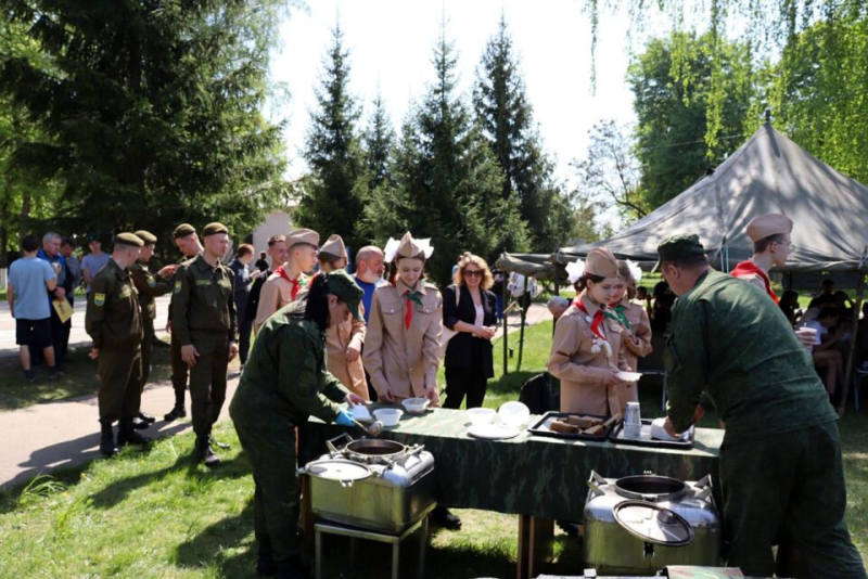 В Бобруйске на базе 83-го отдельного инженерно-аэродромного полка состязались «зарничники»