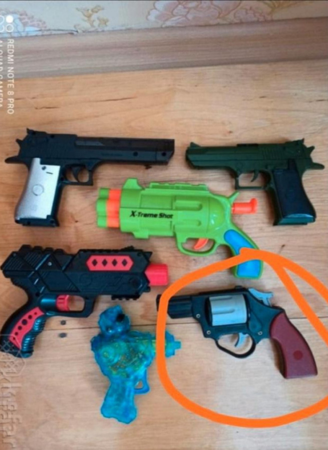 Детские пистолеты