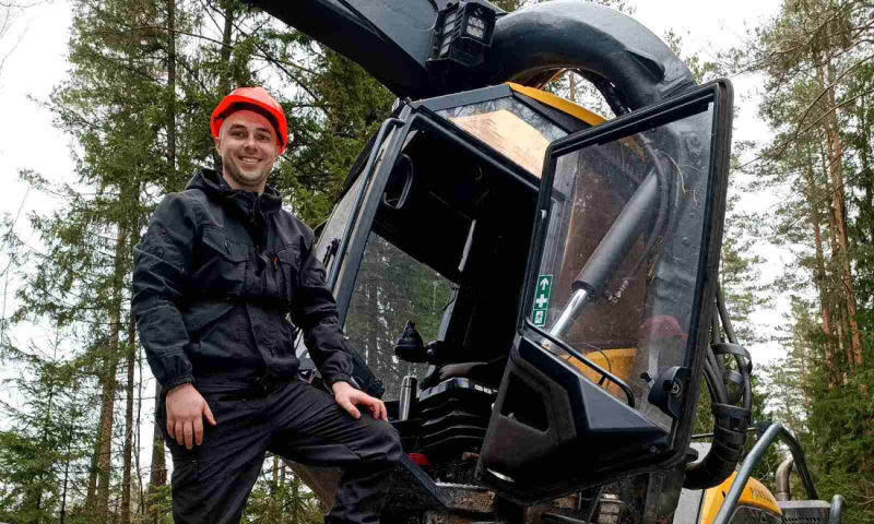Машинист из Бобруйского лесхоза, рассказал о своей работе
