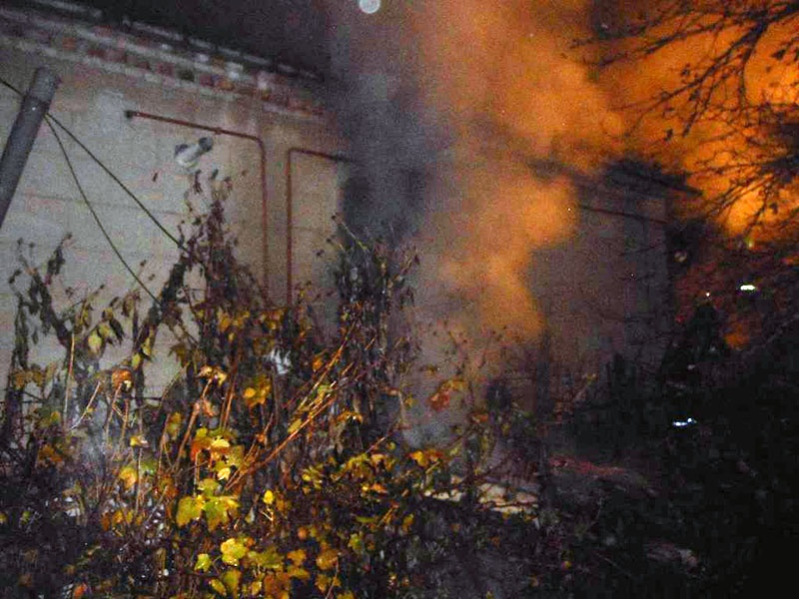 Пожар жилого дома на Орджоникидзе
