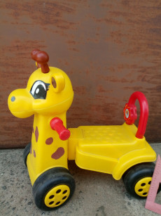 Детская каталка-жираф «Джерри», пластиковая