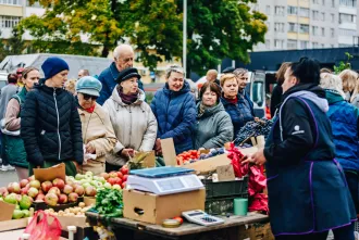 «Золотая осень» на Горького. Цены на сезонной ярмарке в центре города