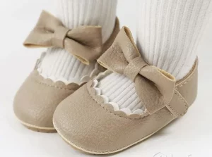 Детская обувь на девочку