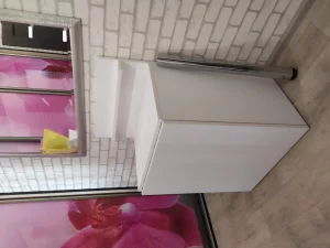 Маникюрный столик