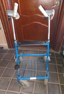 Ходунки для взрослых на 4-х колёсах