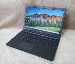 Ноутбук DELL