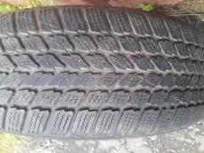 Зимние шины MAXXIS 195*65*15на дисках