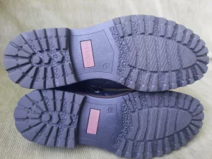 продам ботинки 44 размер