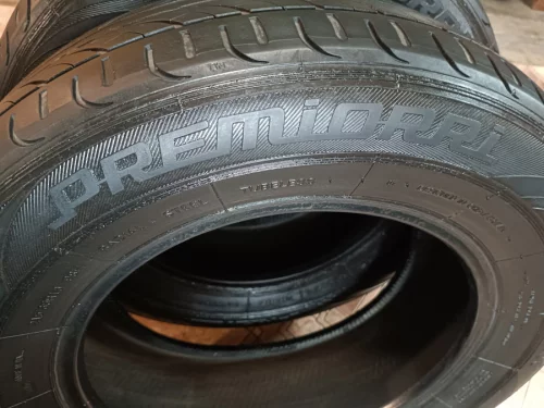 Шины летние, 4 шт. (б/у). R16. 215/65