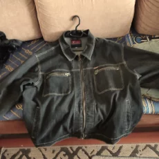 Куртка джинсовая чёрная