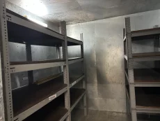 Помещение с холодильными камерами