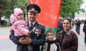 В милиции — офицер, дома — муж и отец: история Дениса Огородникова из Бобруйска