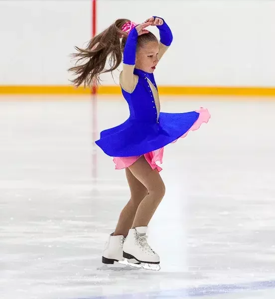 Обучающие занятия на коньках 4+ в Бобруйск-Арене