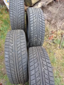 Резина зимняя.р 16.и р15