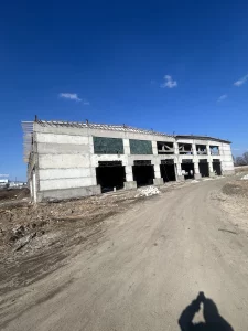 Кровельщик на двухскатную крышу