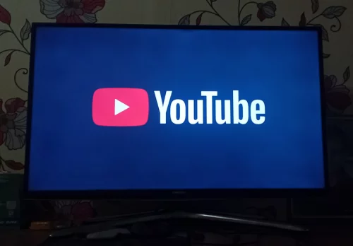 Телевизор Samsung(SmartTV)330 руб