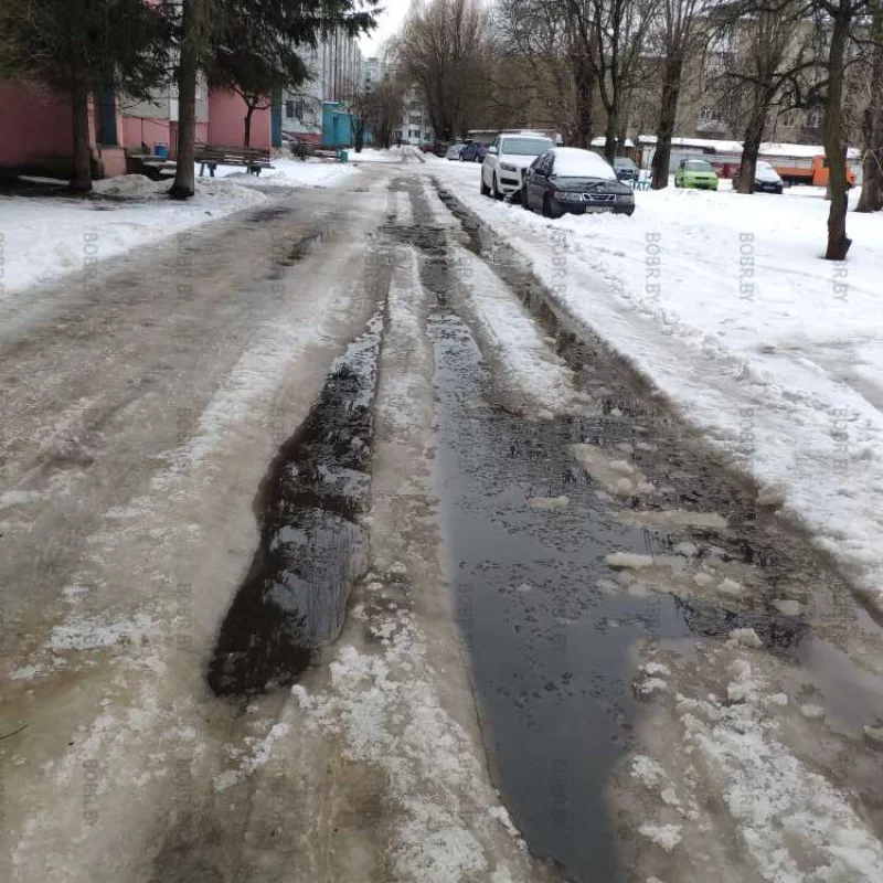 Красивые озёра. Есть страх, что автомобиль утонет