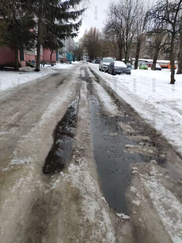 Красивые озёра. Есть страх, что автомобиль утонет