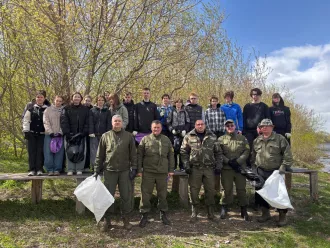 В Бобруйске на берегу Березины прошла акция «Беларусь синеокая»: собрано 20 мешков мусора