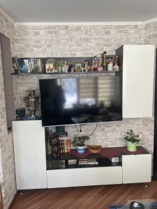 Мини-стенка типа горки с подвесным шкафчиком