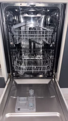 Посудомоечную машину Haier HDWE10-292RU. 550рублей