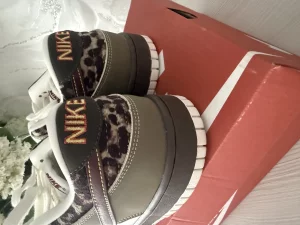 Кроссовки nike