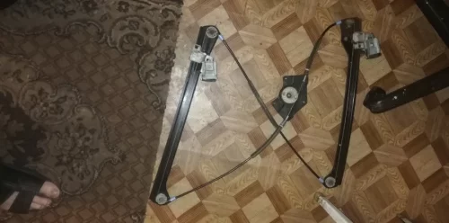 Стеклоподьемник шкода