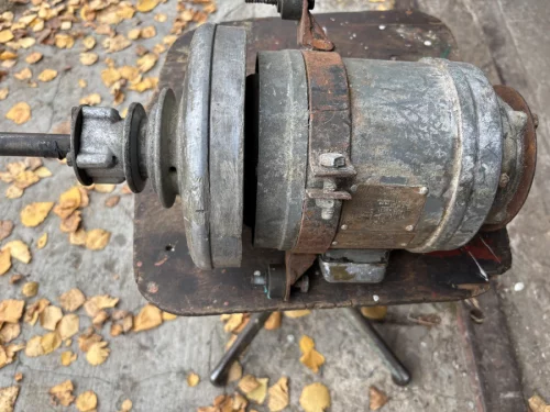 Двигатель на 220v