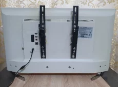 Телевизор 32" Smart TV