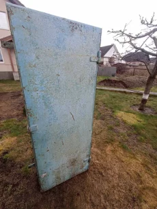 Шкаф металлический