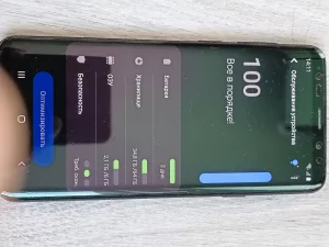 Самсунг S9+. 200р