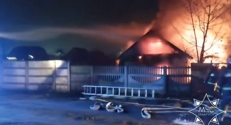 Житель Бобруйска спас пенсионера из горящего дома