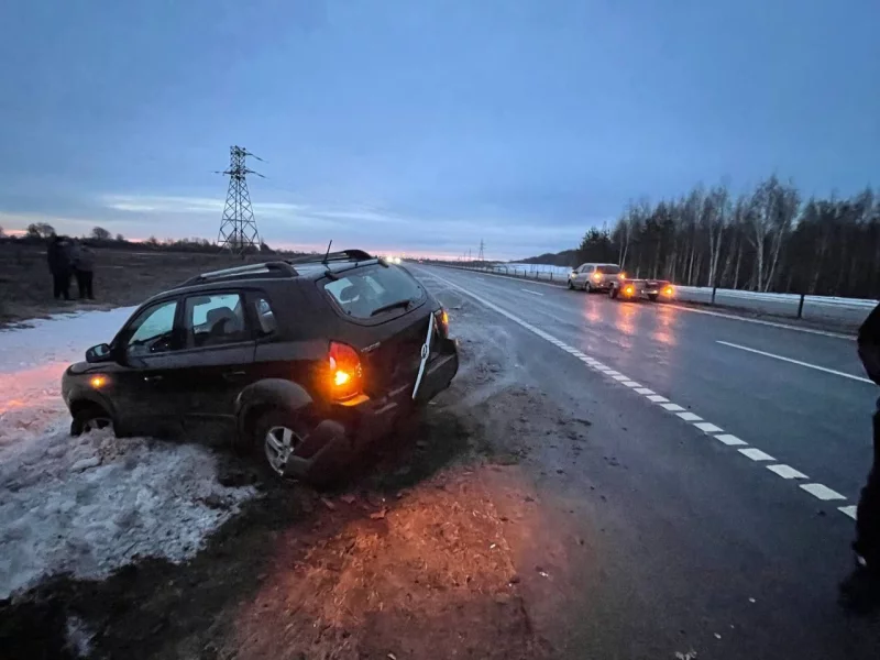 В Бобруйском районе за полчаса на одном участке дороге случилось пять ДТП