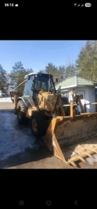 Эксковатор погрузчик