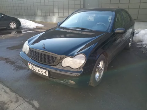 Mercedes Benz C200 2.0 6-МКПП 2002 г/в