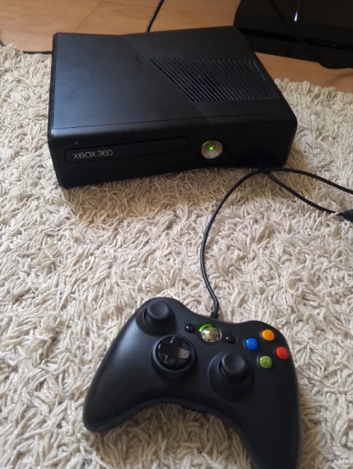 Xbox 360 Slim