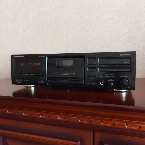 Кассетная дека Pioneer CT-S330