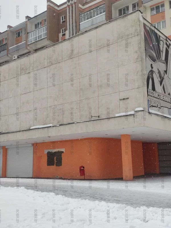 Убрали банкомат и и нфокиоск