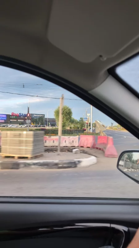 Что-то роют на перекрестке Минской и Георгиевского