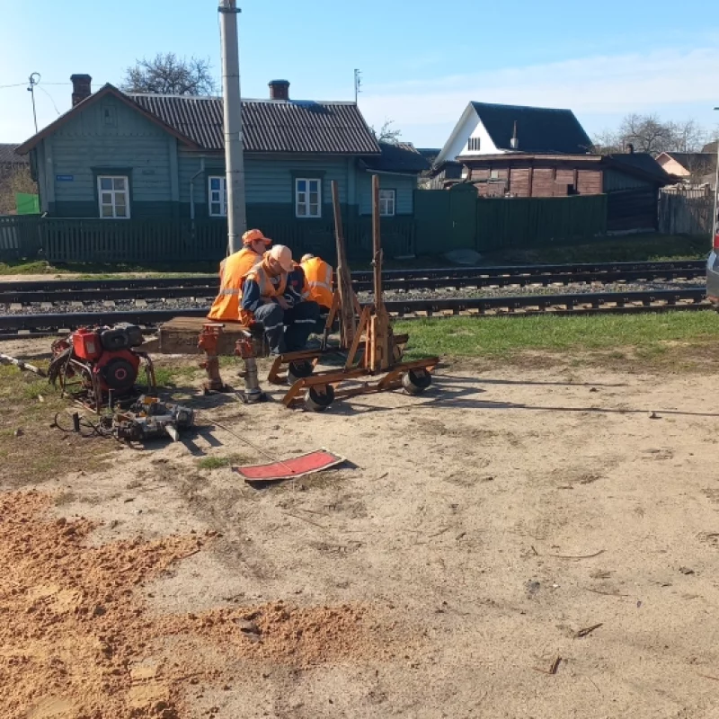 Солдат сидит, служба идет