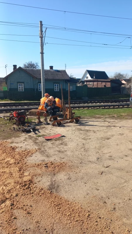 Солдат сидит, служба идет