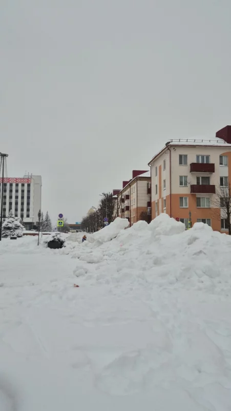 Движение на площади по ул. Горького от Советской к горисполкому закрыто