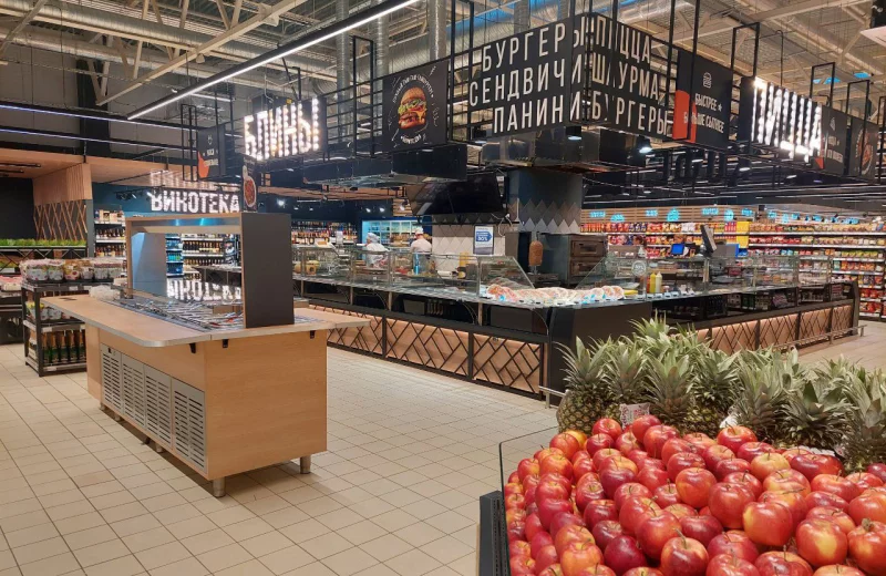 Накрываем стол к Пасхе в обновленном «Виталюре» на Минской, 149. Что почем?