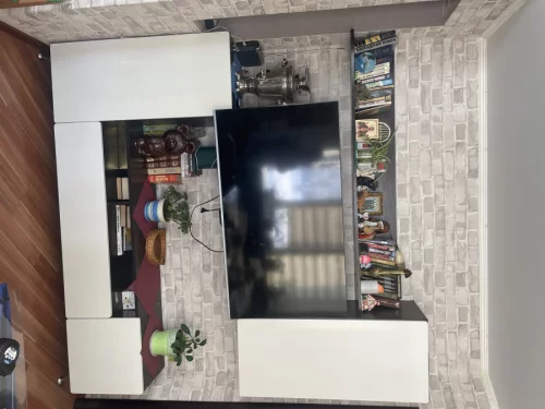 Мини-стенка типа горки с подвесным шкафчиком