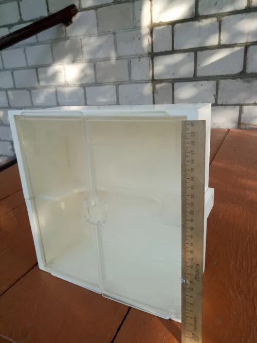 Полка для ванной комнаты пластиковая