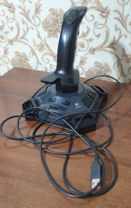 Джойстик игровой Logitech Attack 3