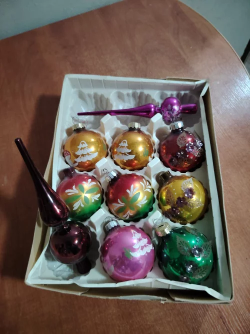 Елочные игрушки