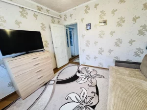 Благоустроенный кирпичный дом с коммуникациями