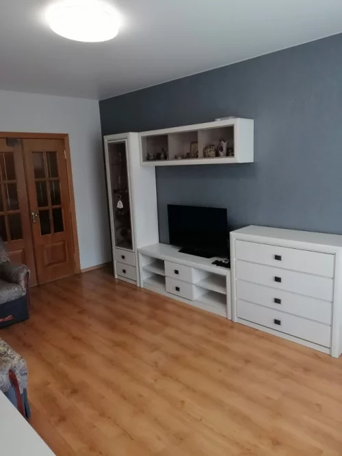 2х квартиру пр-кт Строителей 44