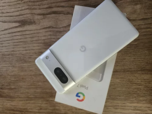 Pixel 7